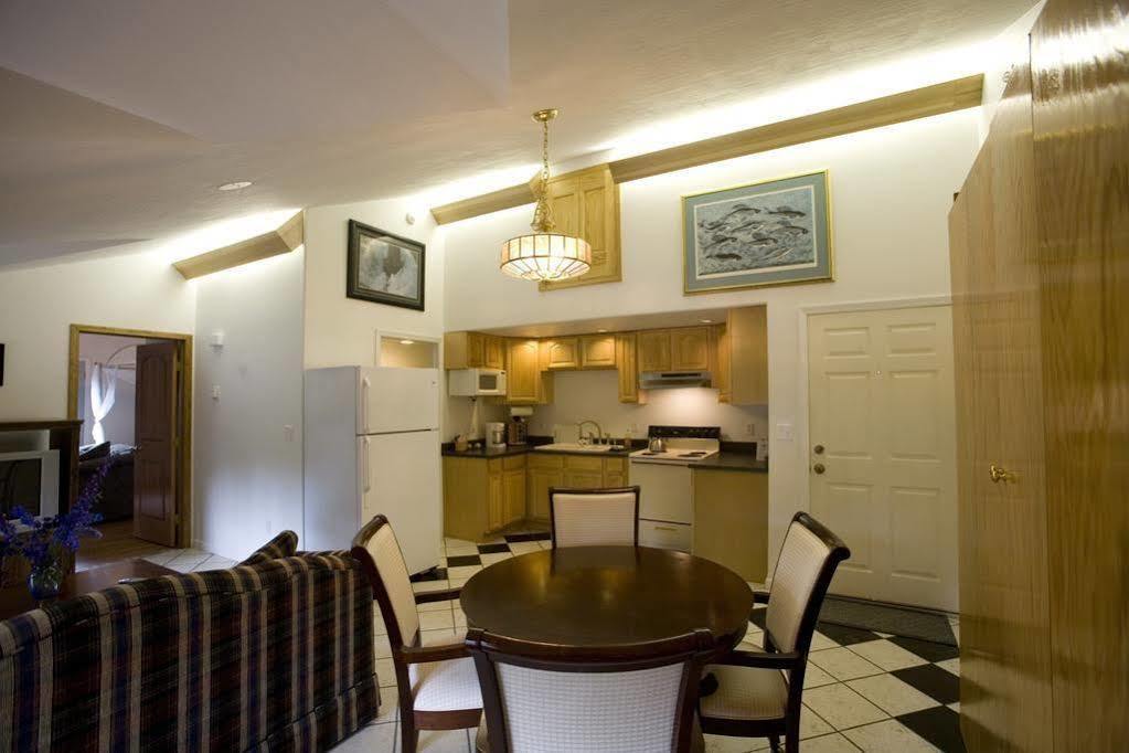 Abbey Archway Inn Fairbanks Exterior foto